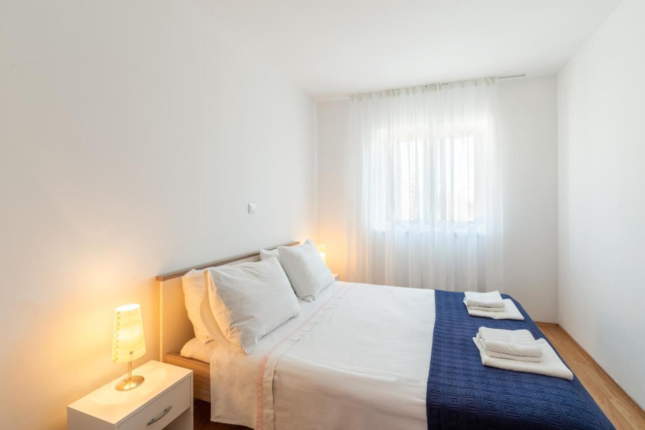 Apartments With A Parking Space Lopar, Rab - 14070 Exterior foto