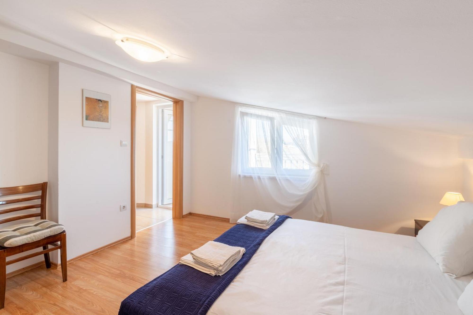 Apartments With A Parking Space Lopar, Rab - 14070 Quarto foto