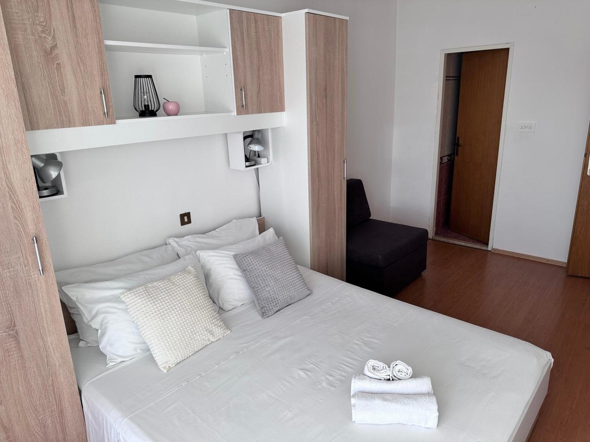 Apartments With A Parking Space Lopar, Rab - 14070 Quarto foto